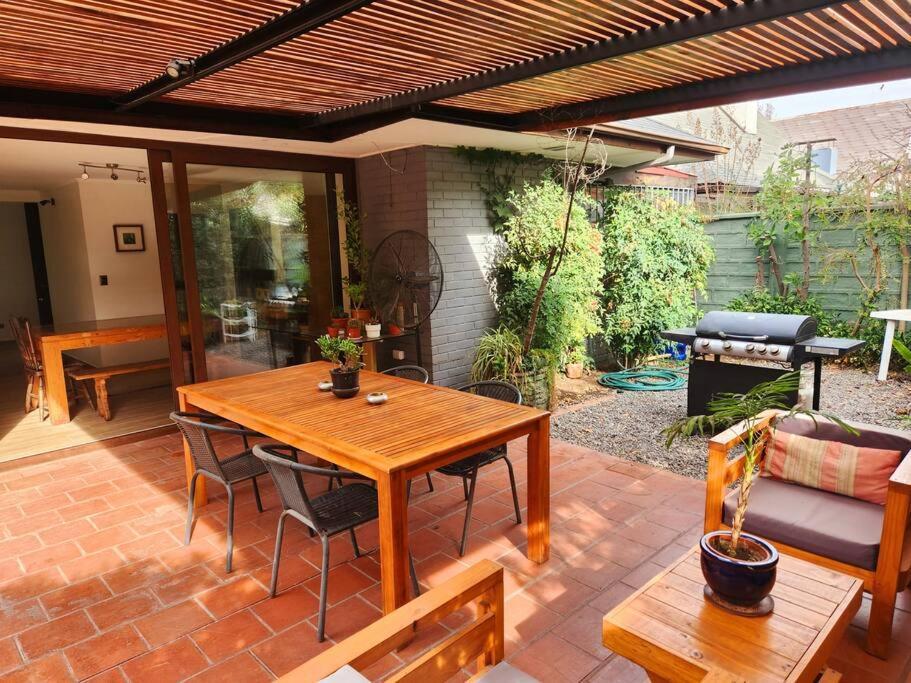 Casa Familiar En Vitacura * Santiago